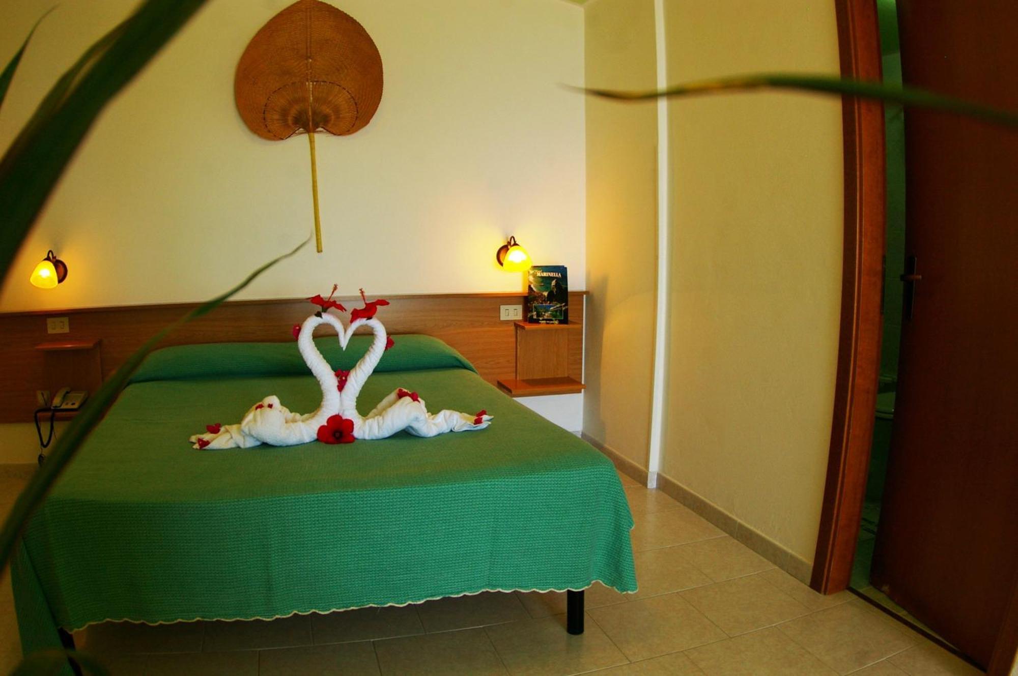 Hotel Marinella Capo Vaticano Luaran gambar