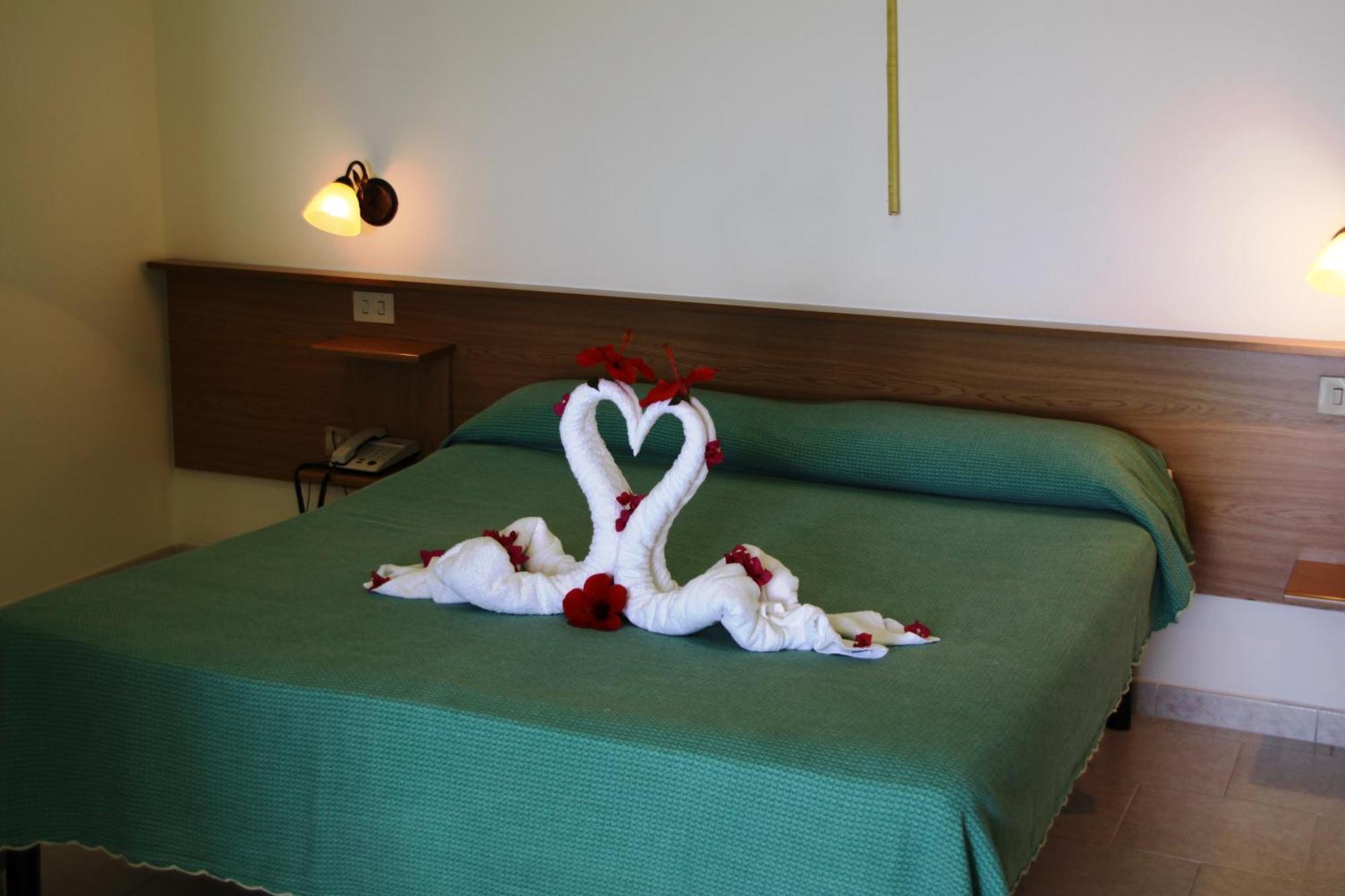 Hotel Marinella Capo Vaticano Luaran gambar