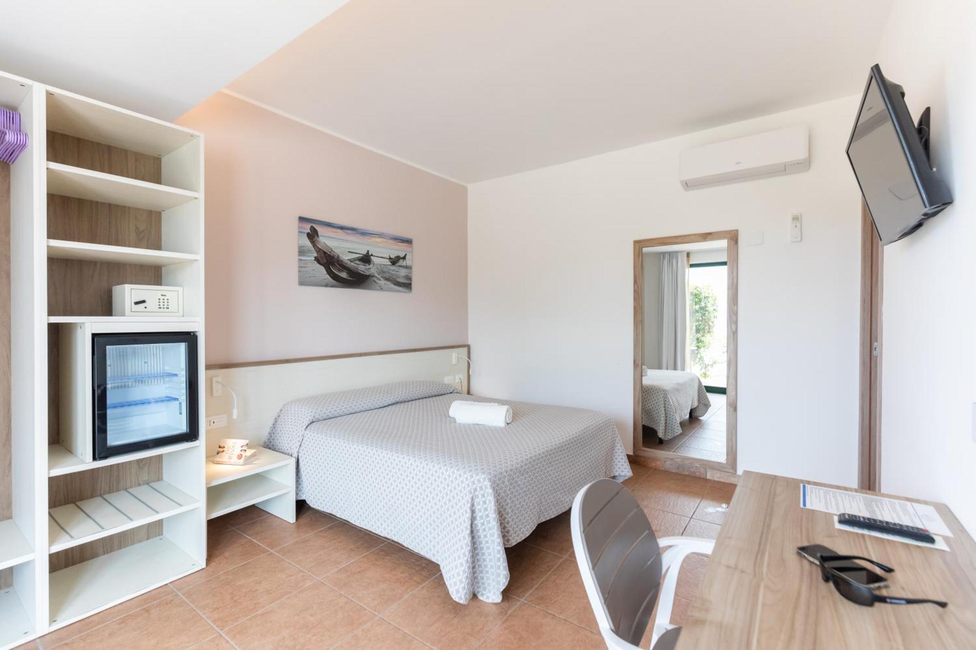 Hotel Marinella Capo Vaticano Luaran gambar